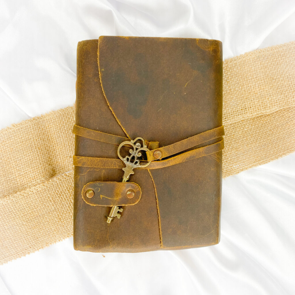 Leather Journal Antique Paper with Key