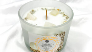 White Sage and Selenite Gemstone Woodwick Candle 250gm