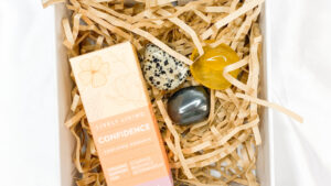 Confidence Essential Oil and Crystal Gift Pack