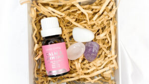 Relaxation Essential Oil and Crystal Gift Pack