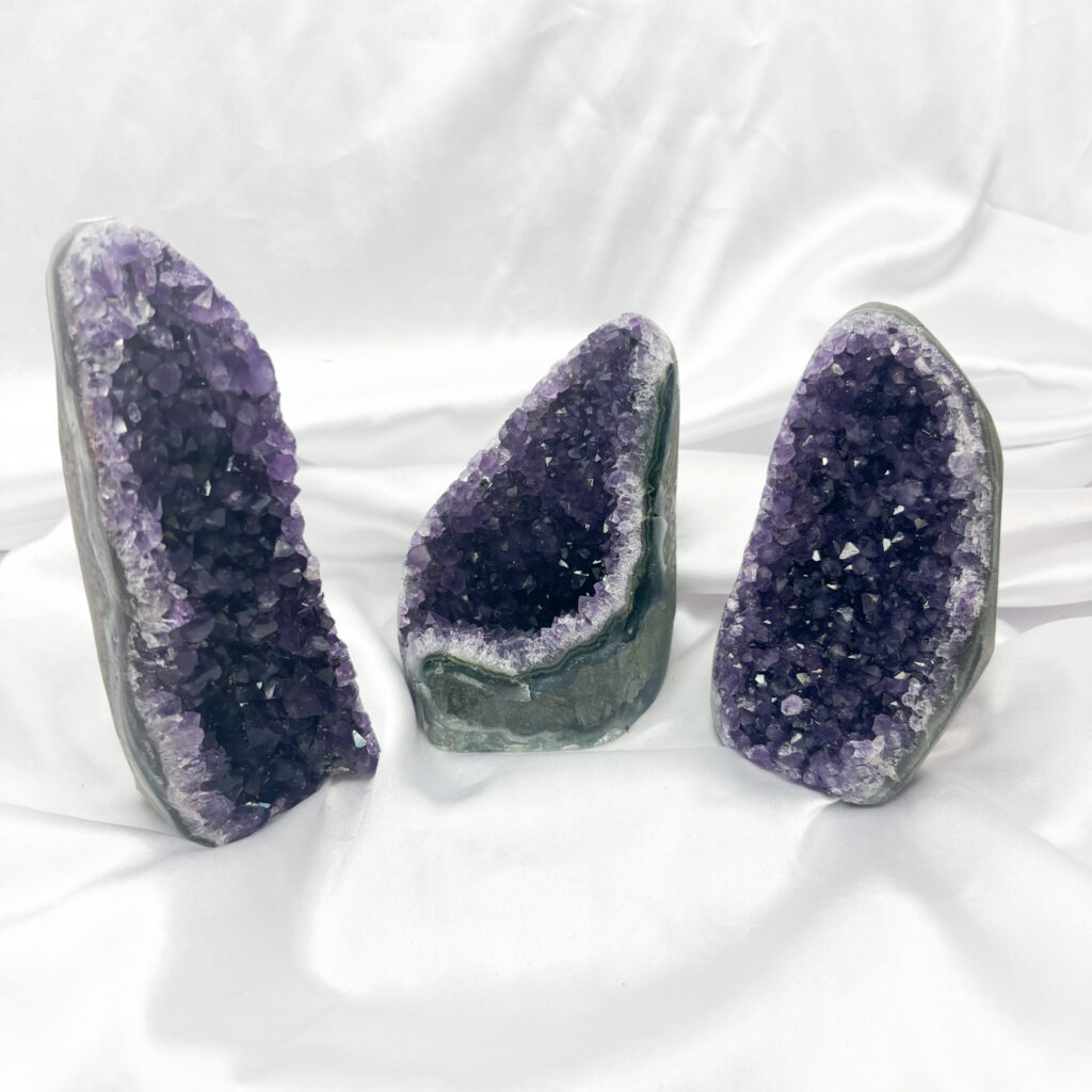 amethyst upright cave